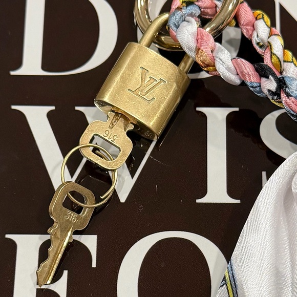 Authentic Louis Vuitton Padlock with keys and unbranded Tassel Key Holder #316 - Picture 2 of 4